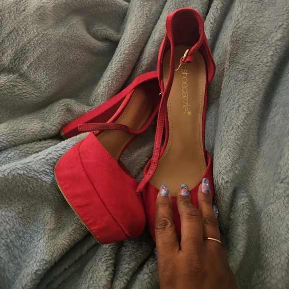Shoe Dazzle Women's Red Platform Heels - Picture 11 of 15